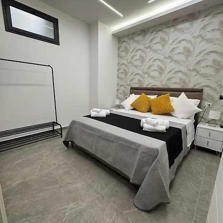 Lorenzo Royal Apartamento Catânia