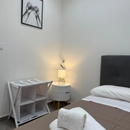 Lorenzo Royal Apartamento Catânia